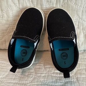 BOY/TODDLER—Size 5 “Wonder Nation” Black Slip-On Sneakers 
PET & SMOKE-FREE HOME
